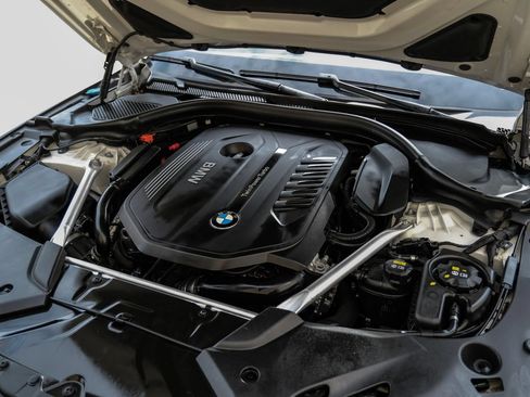 Used 2019 BMW 540i xDrive AWD/4WD image 46