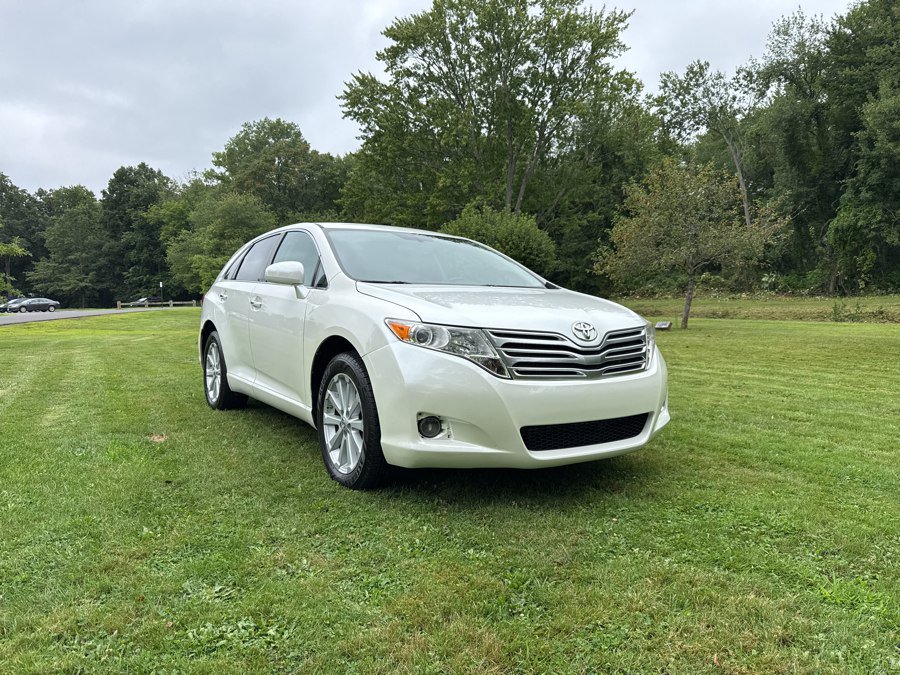 Used 2010 Toyota Venza AWD image 2