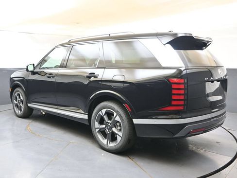 Used 2026 Hyundai Palisade Limited AWD/4WD image 3