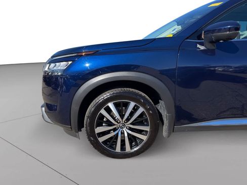 Used 2023 Nissan Pathfinder Platinum image 36