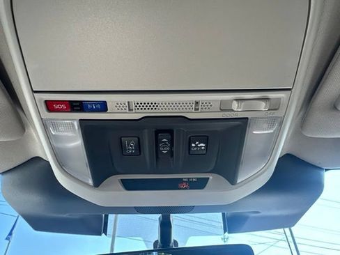 Used 2023 Subaru Forester Touring AWD/4WD image 17
