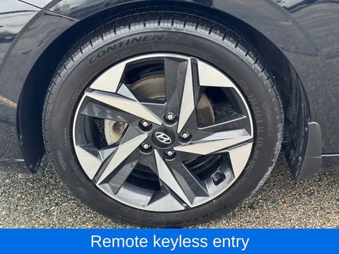 Used 2023 Hyundai Elantra Limited image 10