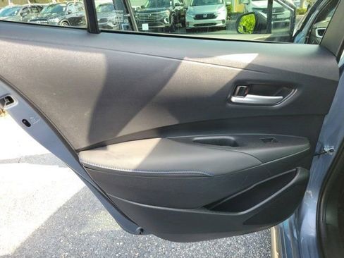 Used 2021 Toyota Corolla SE FWD image 9