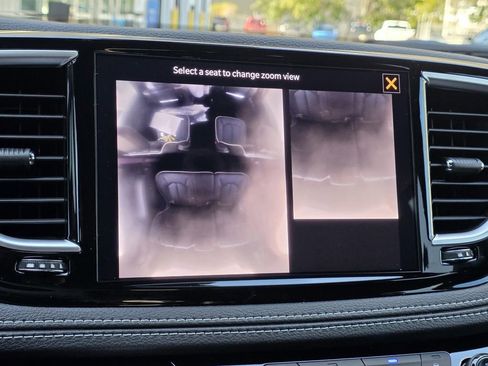 New 2026 Chrysler Pacifica Limited w/ Uconnect Theater Family Group image 26