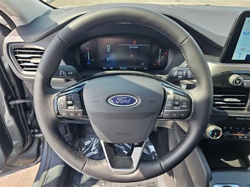 New 2025 Ford Escape Active w/ Cold Weather Package image 17
