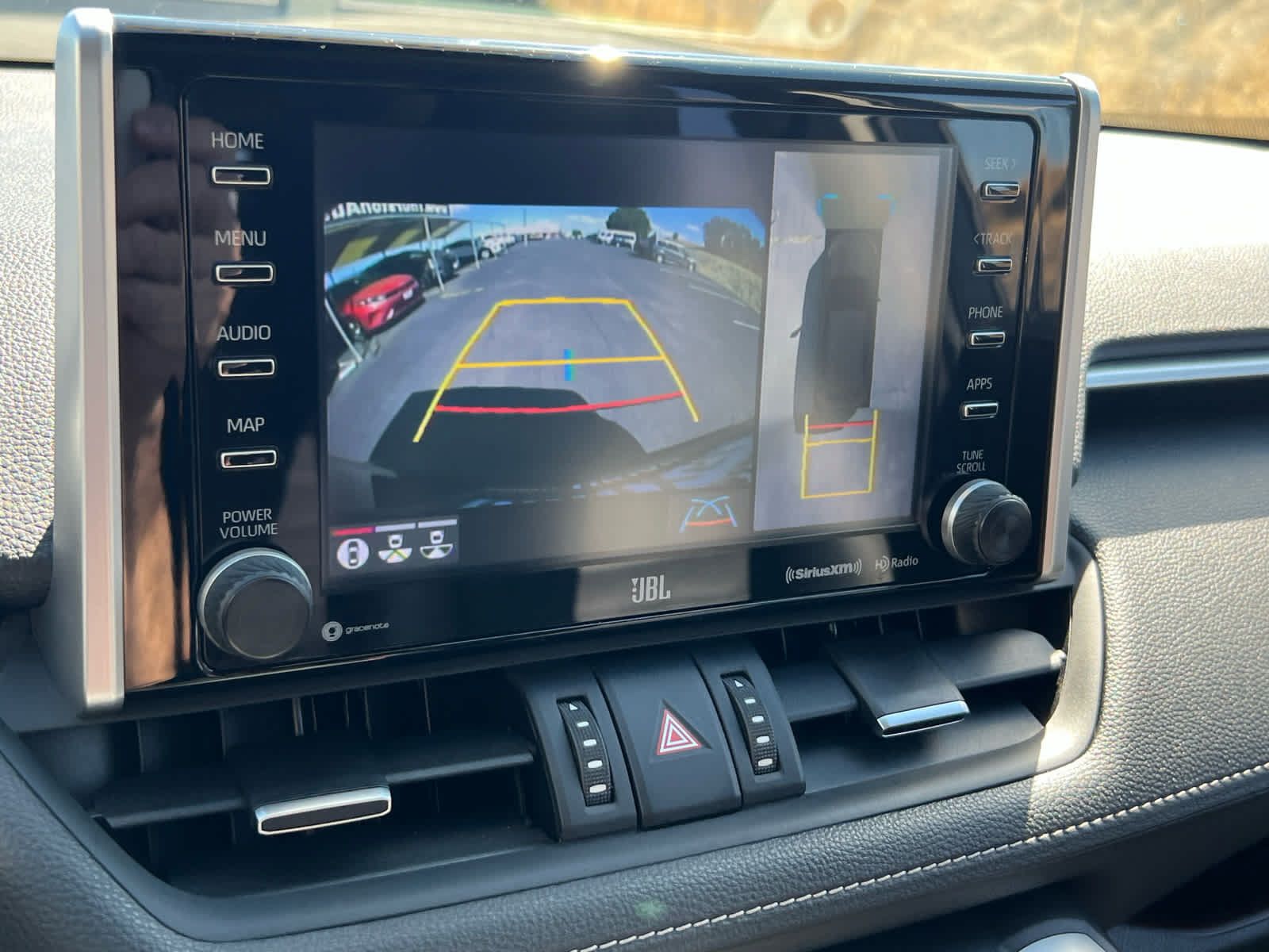 Used 2020 Toyota RAV4 Limited AWD/4WD image 21