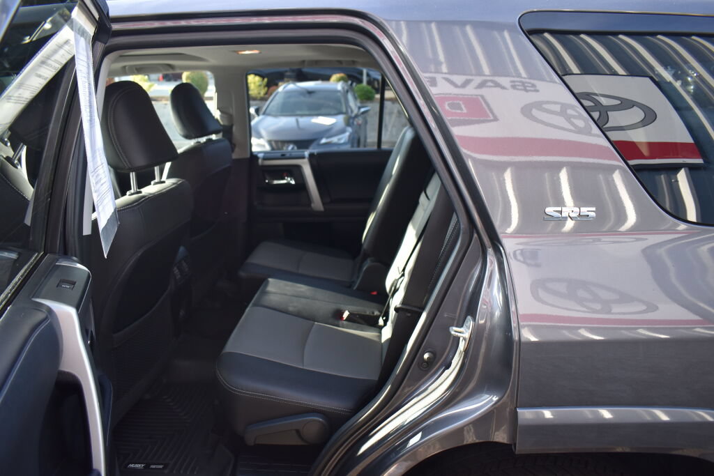 Certified 2022 Toyota 4Runner SR5 Premium w/ Moonroof Package AWD/4WD image 20