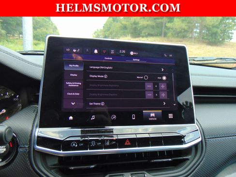 Certified 2025 Jeep Compass Latitude w/ Convenience Group AWD/4WD image 26