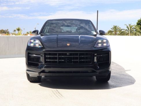 New 2026 Porsche Cayenne E-Hybrid AWD/4WD image 6