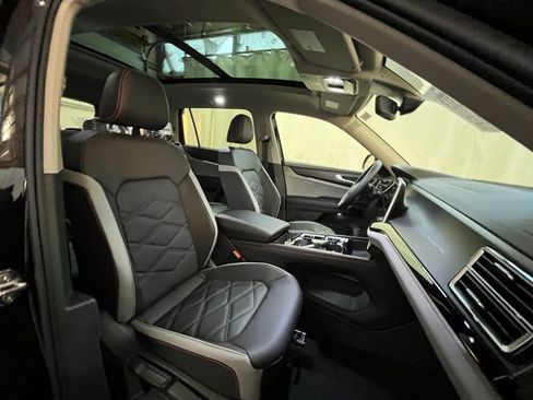 New 2026 Volkswagen Atlas Peak Edition AWD/4WD image 12