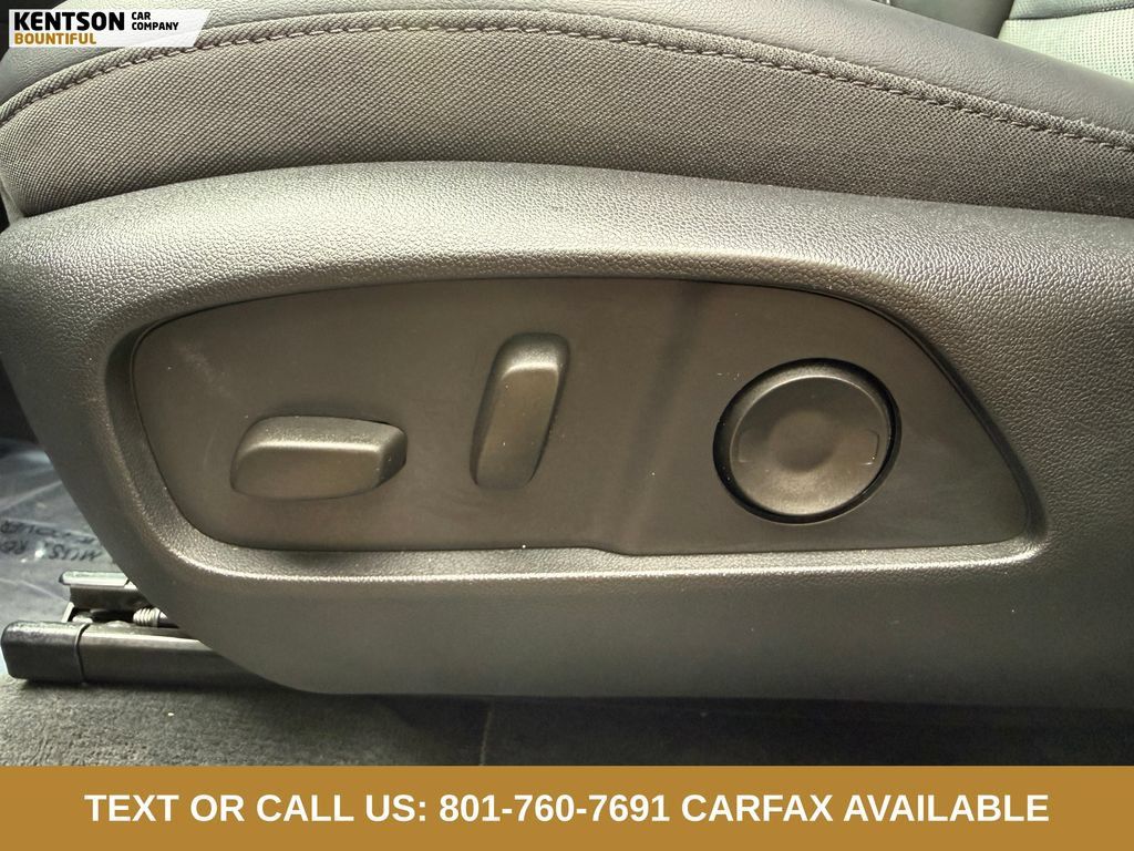 Used 2026 GMC Terrain Elevation w/ Elevation Premium Package AWD/4WD image 25