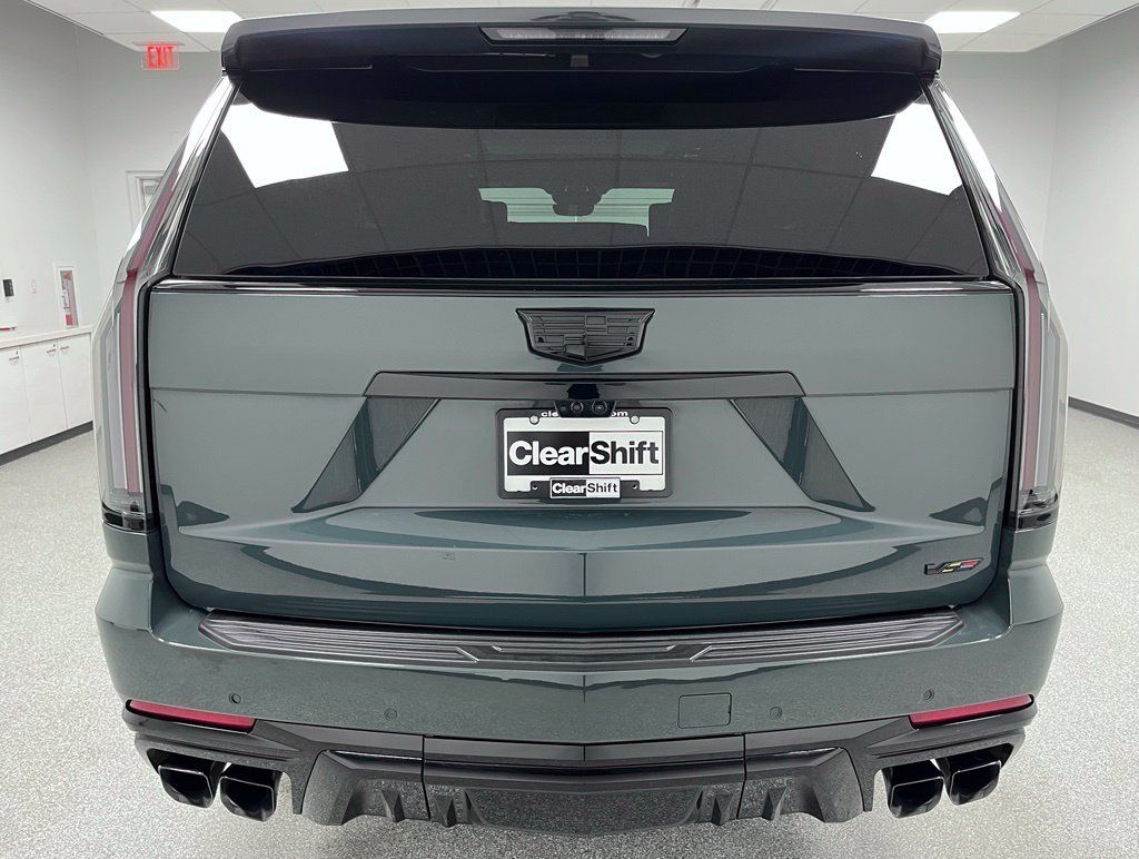 Used 2026 Cadillac Escalade V AWD/4WD image 9