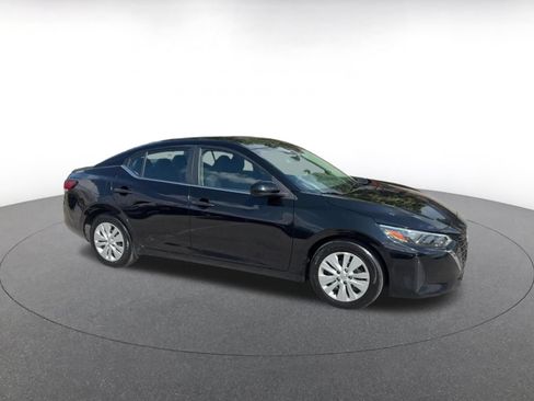 Used 2025 Nissan Sentra S FWD image 2