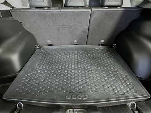 Certified 2019 Jeep Compass Latitude w/ Cold Weather Group image 32