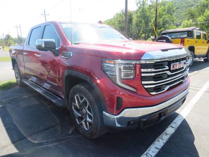 Used 2023 GMC Sierra 1500 SLT w/ SLT Premium Package