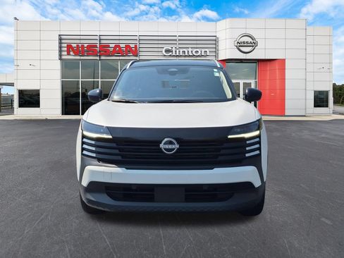 Used 2026 Nissan Kicks SV w/ Charging Package FWD image 8