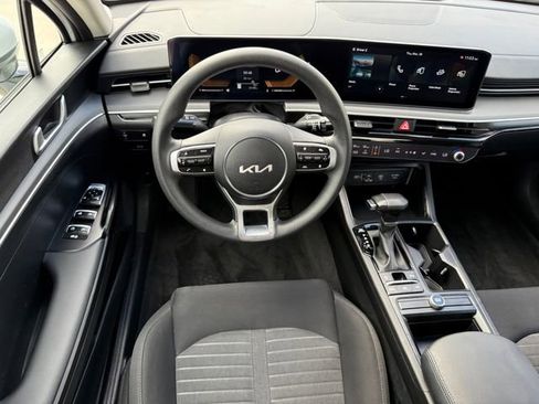 Used 2025 Kia K5 LXS image 25
