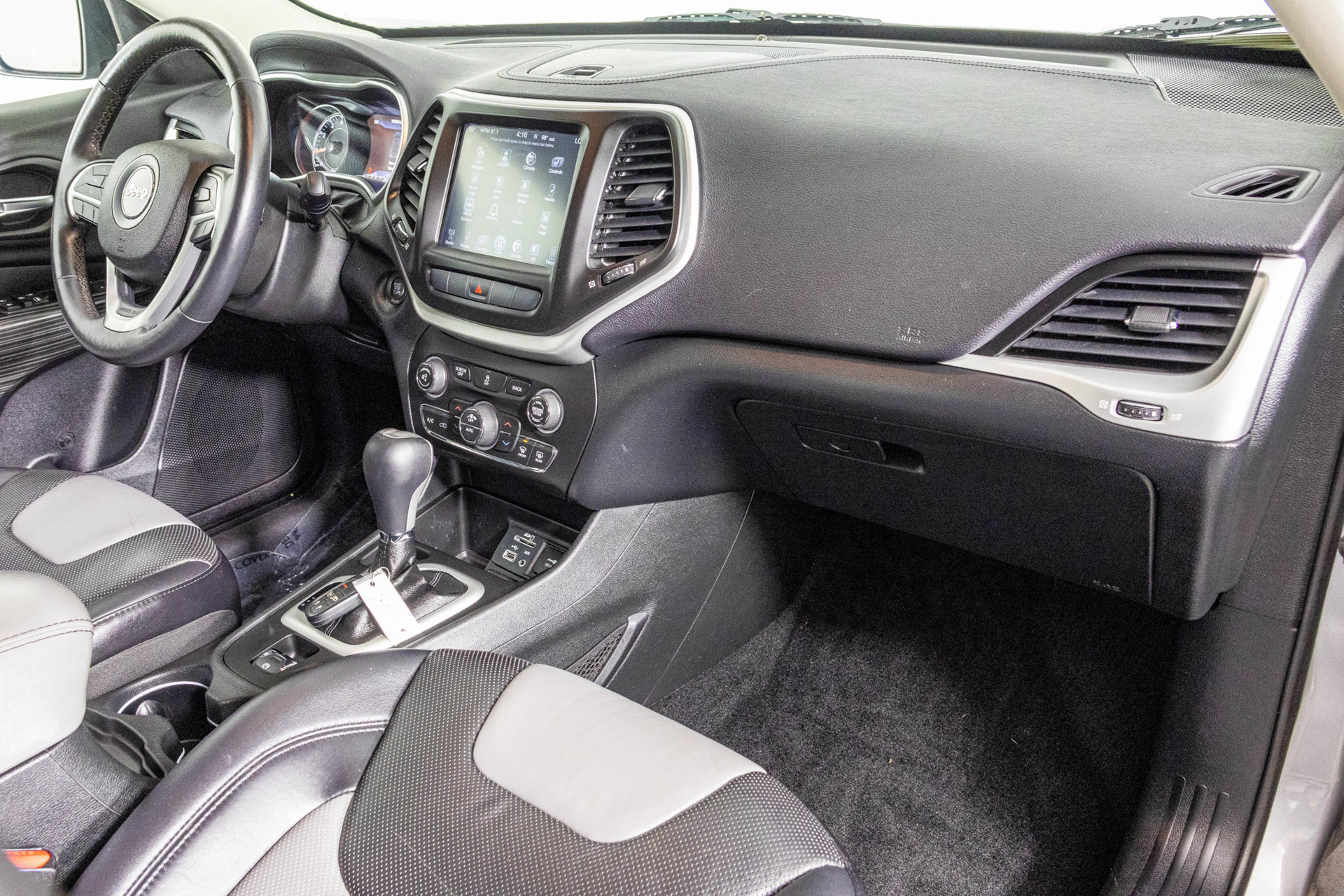 Used 2014 Jeep Cherokee Limited w/ Luxury Group FWD image 45