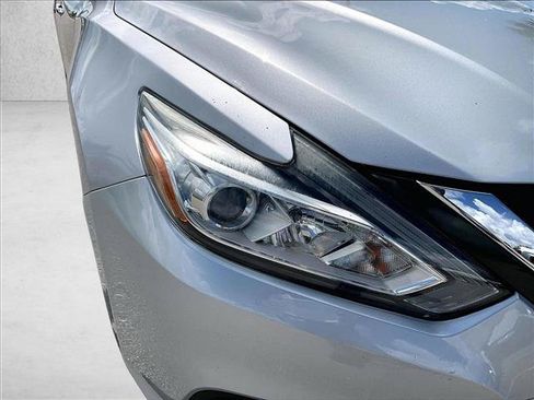 Used 2017 Nissan Altima 2.5 S w/ Power Driver Seat Package FWD image 28