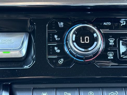 New 2026 GMC Sierra 1500 Denali AWD/4WD image 22