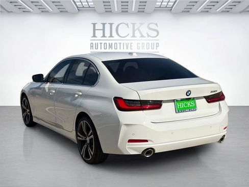 Used 2024 BMW 330i Sedan w/ Premium Package RWD image 7