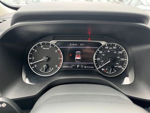 Used 2025 Nissan Rogue SV AWD/4WD image 37
