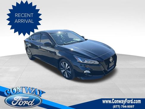 Used 2019 Nissan Altima 2.5 SV image 1