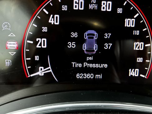 Used 2019 Dodge Durango SXT image 18