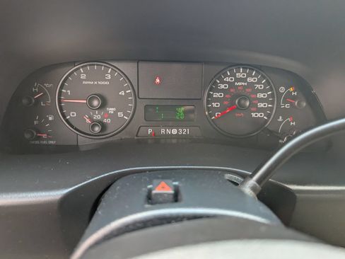 Used 2006 Ford F350 XLT AWD/4WD image 14