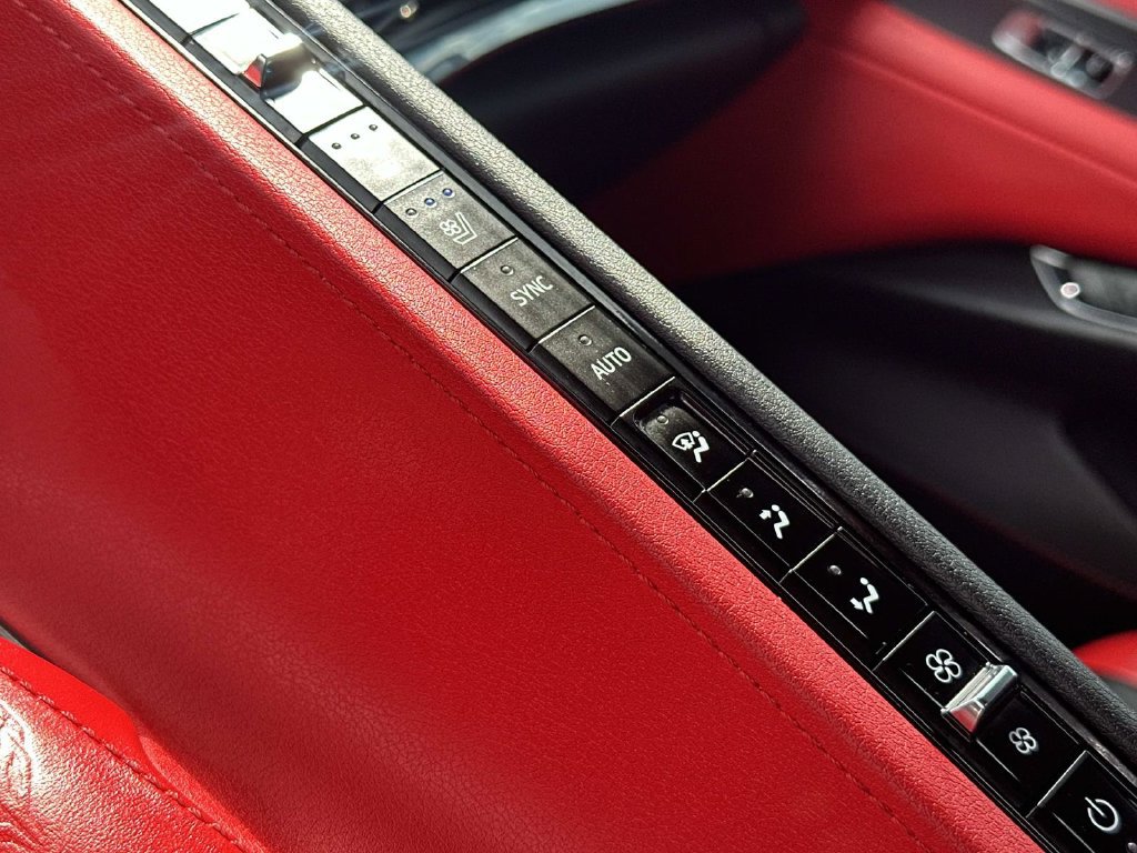 Used 2024 Chevrolet Corvette Stingray Preferred Cpe w/ Stealth Interior Trim Package RWD image 25