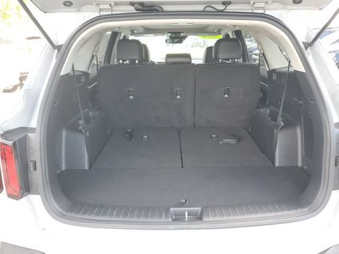 Certified 2024 Kia Sorento S w/ Panoramic Sunroof Package FWD image 6