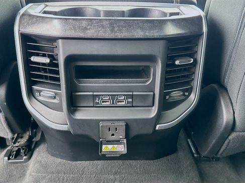 Used 2020 RAM 1500 Big Horn AWD/4WD image 16