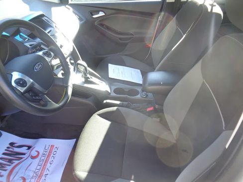 Used 2014 Ford Focus SE FWD image 11