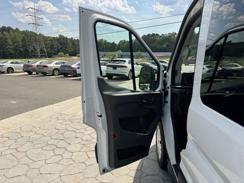 Used 2024 Ford Transit 350 XLT RWD image 5