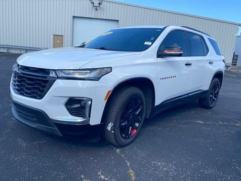 Used 2023 Chevrolet Traverse Premier w/ Redline Edition AWD/4WD image 19