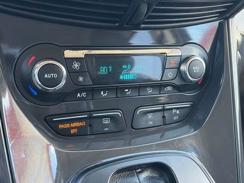 Used 2016 Ford Escape Titanium w/ Equipment Group 301A AWD/4WD image 58