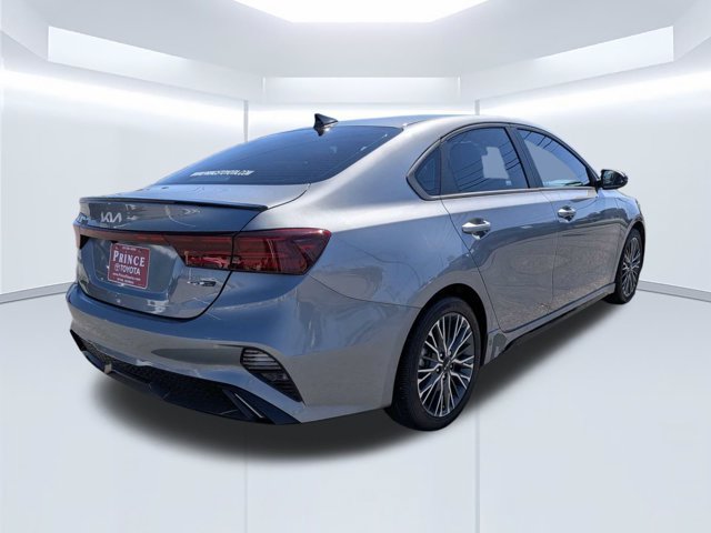 Used 2024 Kia Forte GT-Line w/ GT-Line Premium Package FWD image 4