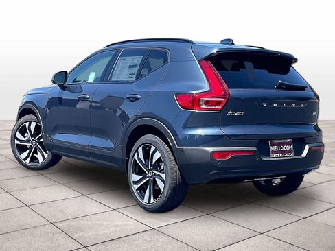 New 2026 Volvo XC40 B5 Plus w/ Protection Package Premier AWD/4WD image 3