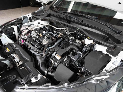 Used 2024 Toyota Corolla Cross AWD Hybrid image 33