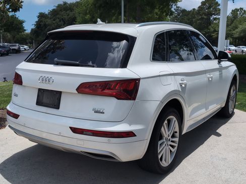 Used 2018 Audi Q5 2.0T Premium Plus w/ Premium Plus Package AWD/4WD image 10