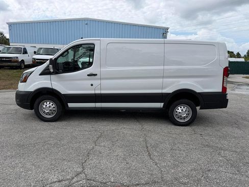 Used 2025 Ford Transit 150 Low Roof AWD image 5