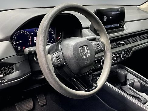 Used 2024 Honda Accord EX image 17