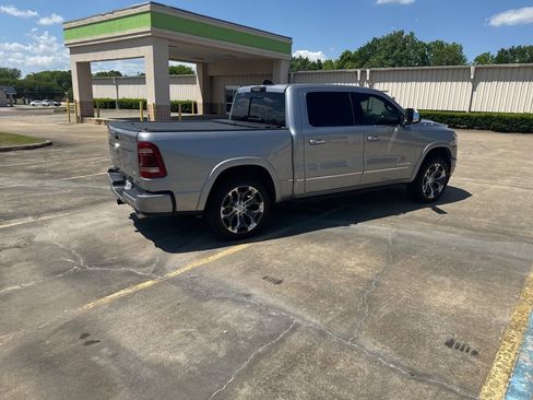 Used 2022 RAM 1500 Limited image 12