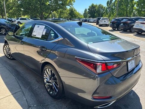 Certified 2024 Lexus ES 350 w/ Technology Package FWD image 6