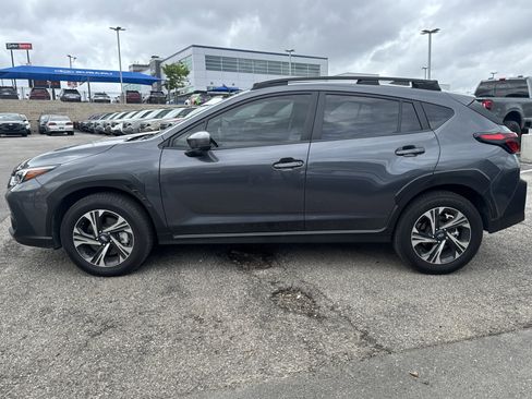 Used 2024 Subaru Crosstrek 2.0i Premium image 6