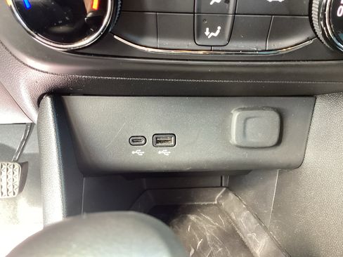 Used 2024 Buick Encore GX Preferred image 24