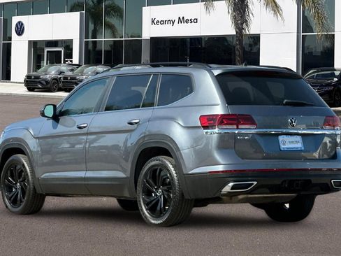Used 2023 Volkswagen Atlas SE w/ Black Wheel Package FWD image 6