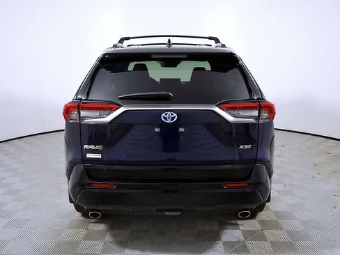 Used 2024 Toyota RAV4 XSE AWD/4WD image 9