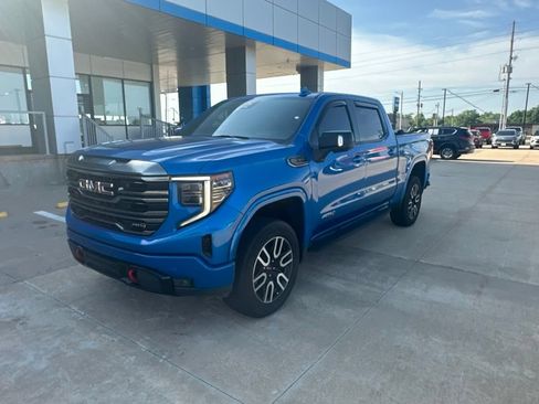 Used 2022 GMC Sierra 1500 AT4 w/ AT4 Premium Package AWD/4WD image 35