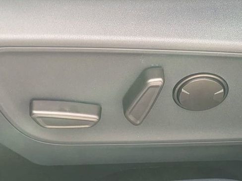 New 2025 Ford Maverick XLT w/ XLT Luxury Package image 9